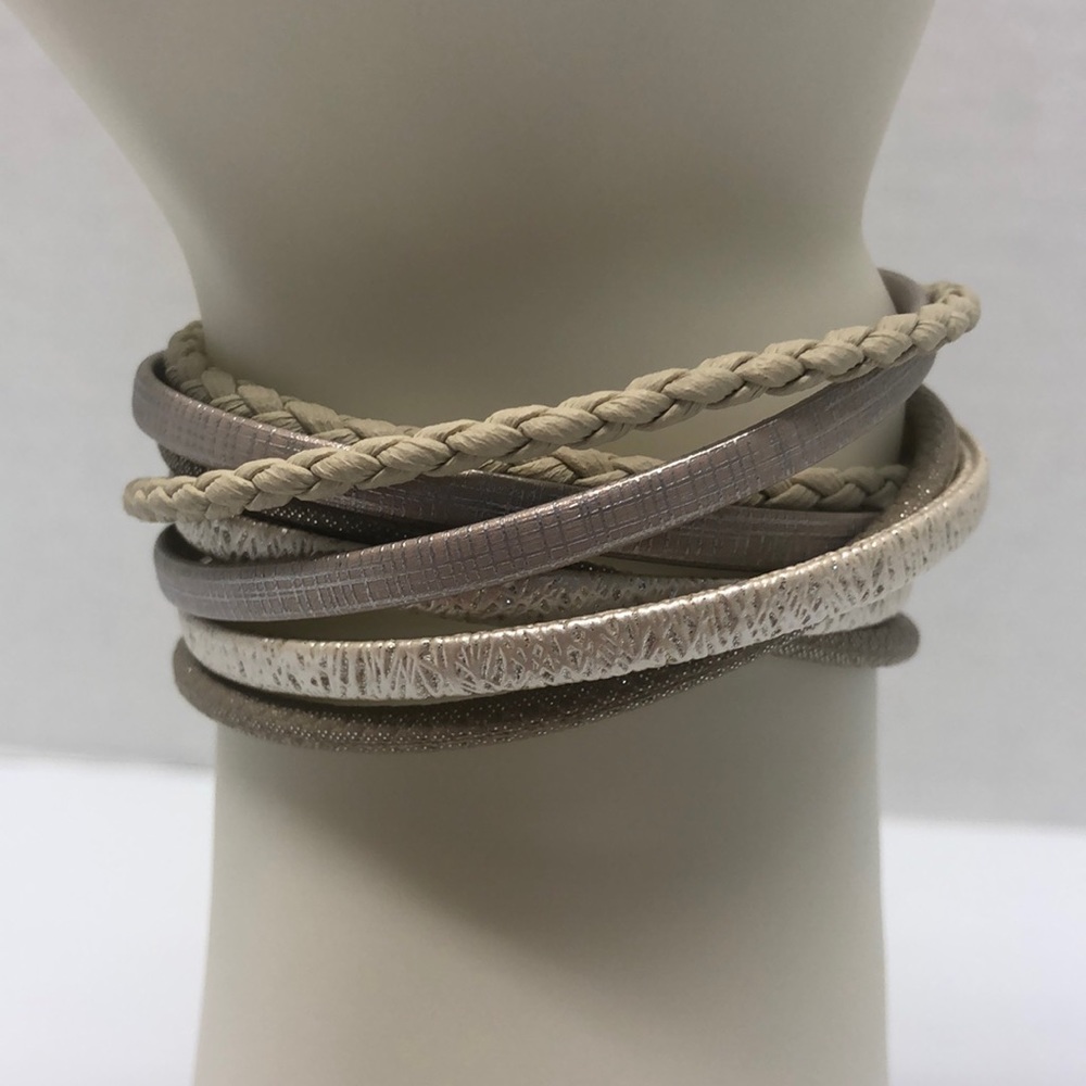 4 strands wrap around bracelet with magnetic clip
